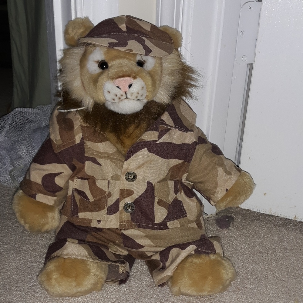 Build a bear lion in army fatigues